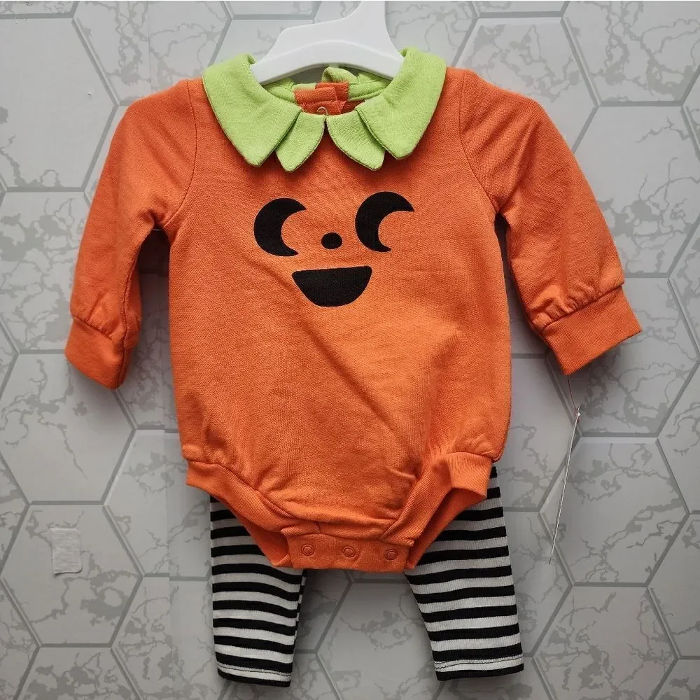Nwt Baby Unisex Boy or Girl Halloween Pumpkin Outfit,  Size NB, 6 months